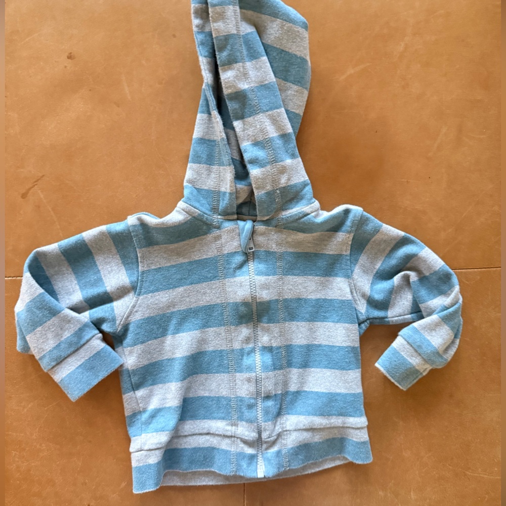 Pact Organic Cotton hoodie 9-12M